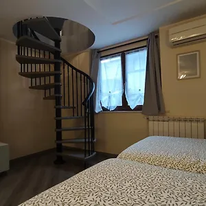  Appartement Aleph With Private Parking, Next Train Station